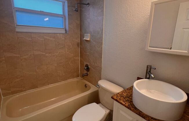 2 beds, 1 bath, 660 sqft, $2,685, Unit 31- Unit 02