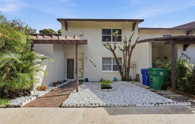 6929 SW 38TH ST #Townhouse 2-L MIRAMAR, FL 33023