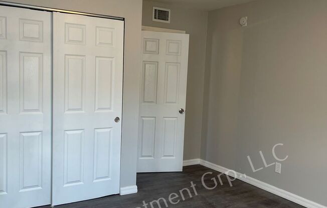 2 beds, 1.5 baths, $1,450, Unit (320)3