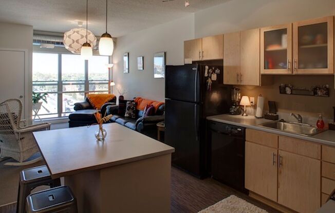 1 bed, 1 bath, 603 sqft, $1,525, Unit 603