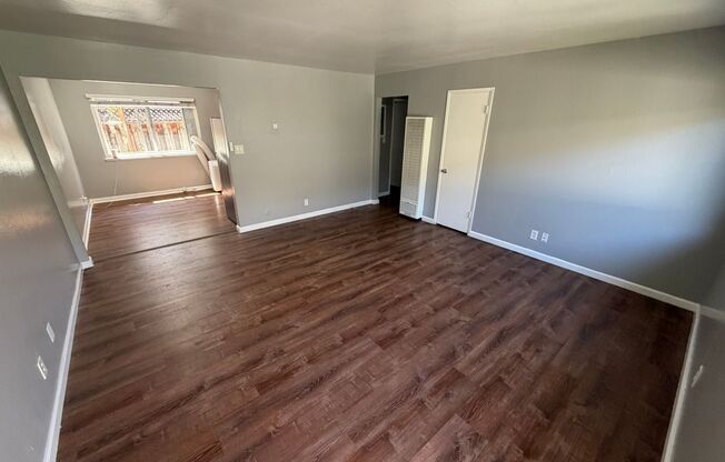Charming San Jose 2BD/1BA Triplex Unit!