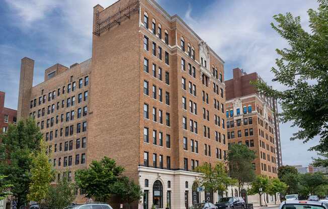 Somerset Place Apartments Historic Building Exterior in Chicago, IL 60640