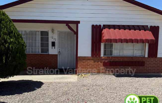 1232 E CLARENDON AVE