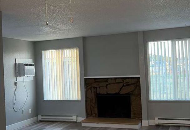 2 beds, 1 bath, 850 sqft, $1,550, Unit 1107 M8