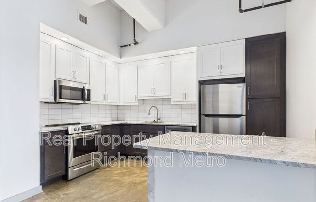 104 E 2 ST
