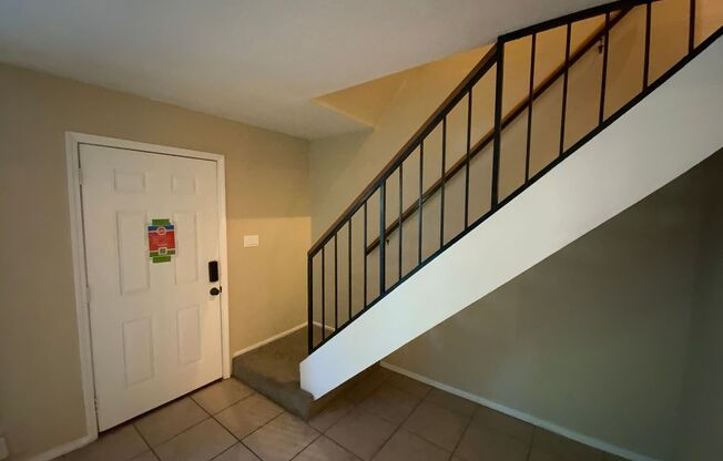 *Owner Broker* 2 Bedroom Townhome Available Near Montgomery Blvd NE & Louisiana Blvd NE!