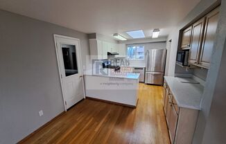 3 beds, 1 bath, $2,295