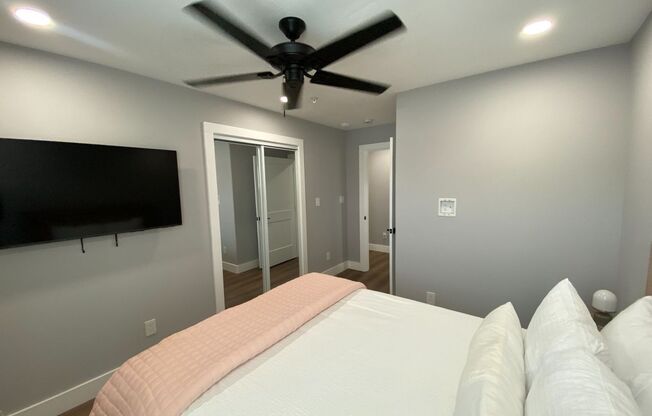 Modern Townhomes Near UTK | 2–6 Bedroom Floor Plans + Rooftop Patios