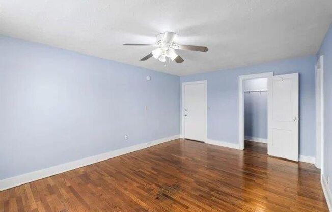 Studio, 1 bath, $700