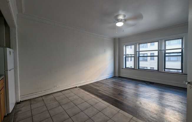 5480 S CORNELL