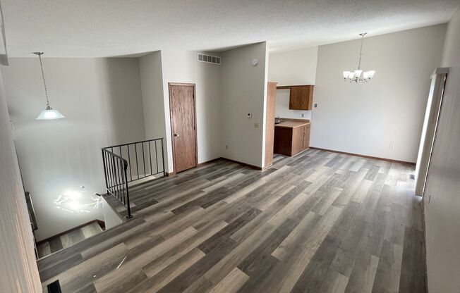 2 beds, 1 bath, 800 sqft, $1,250, Unit 1928-C