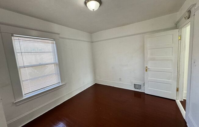 3 beds, 1 bath, $2,722