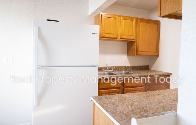 1 bed, 1 bath, 650 sqft, $1,125, Unit Unit 9