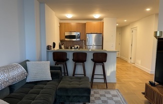 1 bed, 1 bath, $5,484, Unit 1609