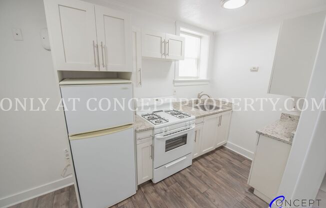 Studio, 1 bath, 200 sqft, $799, Unit 07 Studio-R