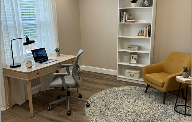 2 beds, 1 bath, 680 sqft, $2,325, Unit 23-28