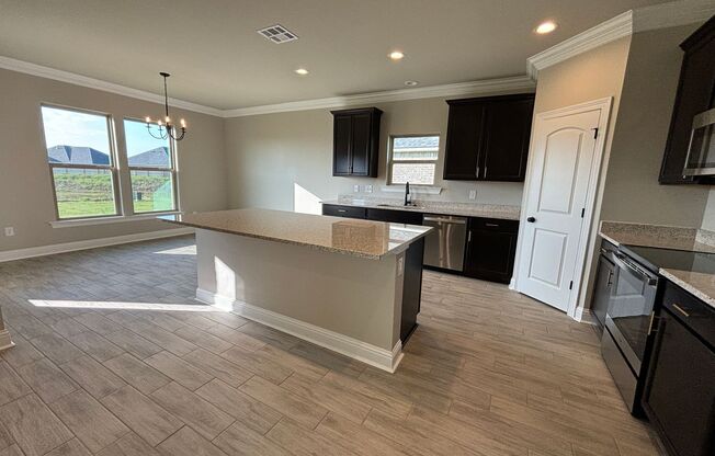 BRAND NEW 4 BEDROOM NORTH BOSSIER HOME