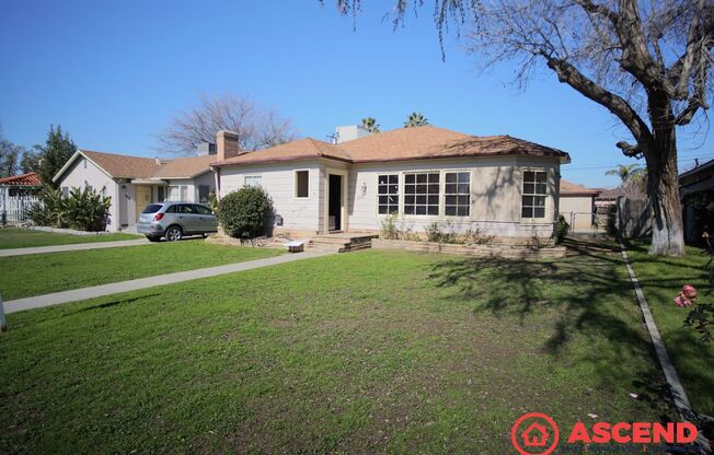 Cute Home Close to Downtown Bakersfield!
