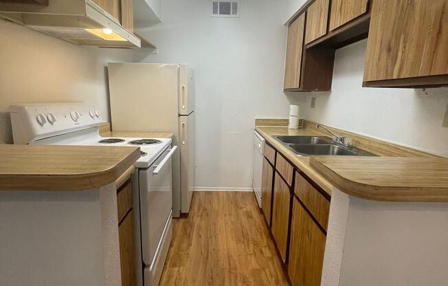 1 bed, 1 bath, 710 sqft, $870, Unit 214