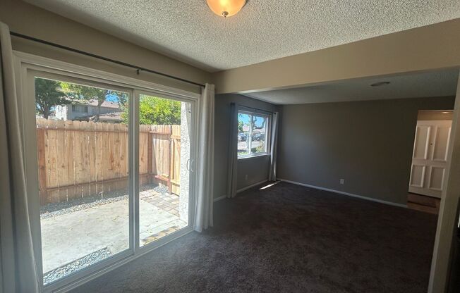 Cozy 2-Bedroom Condo with Lake-View Pool Access in Corona