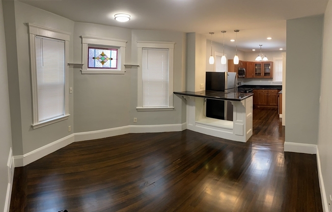 22 ROWELL ST