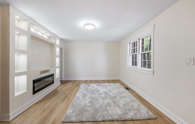 707 WADE AVE
