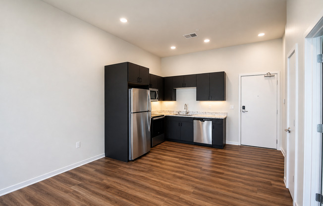 1 bed, 1 bath, 500 sqft, $1,725, Unit 111