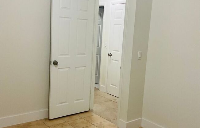 2243-2247 South St Tri-Plex