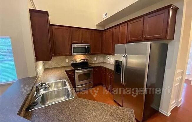 3 beds, 2.5 baths, 1,662 sqft, $2,145