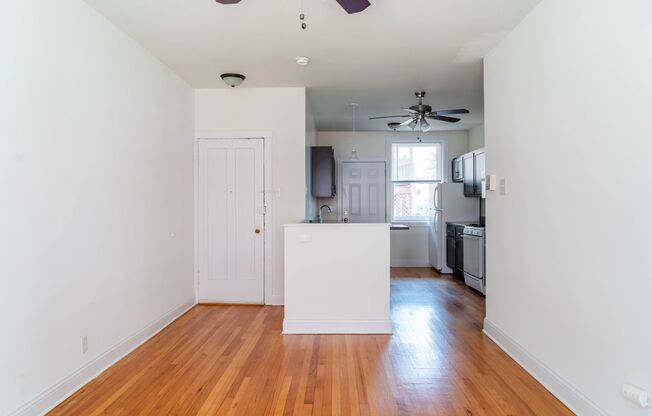 1 bed, 1 bath, 530 sqft, $1,625, Unit 4732-1A