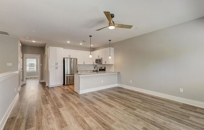 2 beds, 2.5 baths, 1,148 sqft, $1,850, Unit 4500 Colosseum Way