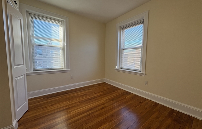 4 beds, 2 baths, 1,200 sqft, $6,000, Unit 301