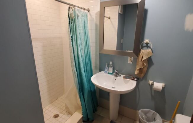 Studio, 1 bath, $1,425, Unit 04