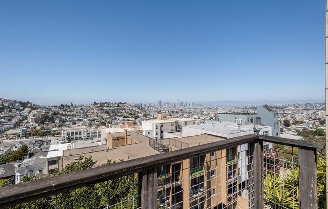 2 beds, 2 baths, $4,650, Unit 204