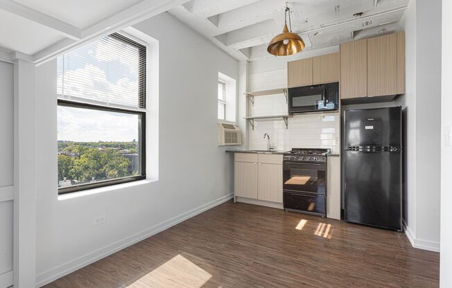 Studio, 1 bath, 212 sqft, $1,625, Unit 801