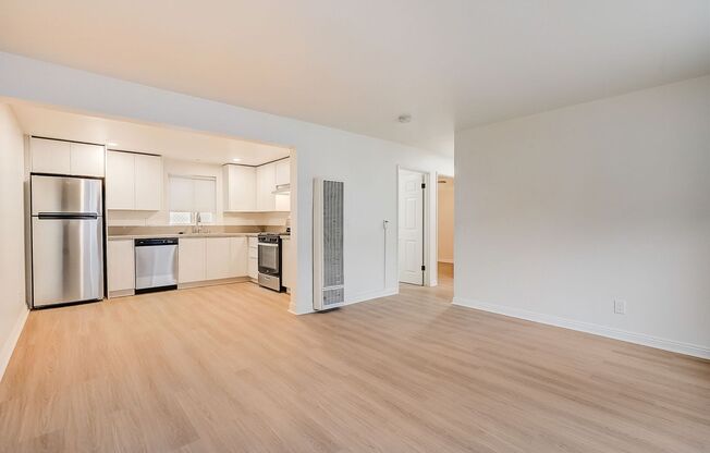 Make North Kingsley Apartments your NEW HOME.