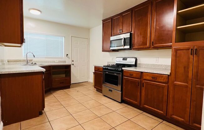 4040 Palmwood