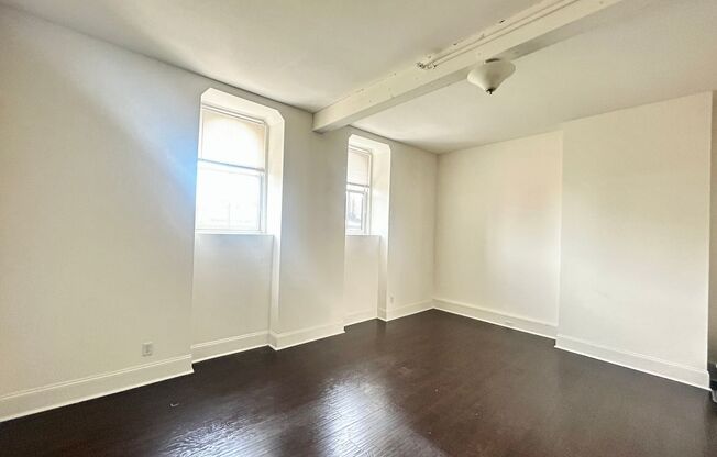 1210 Saint Paul
