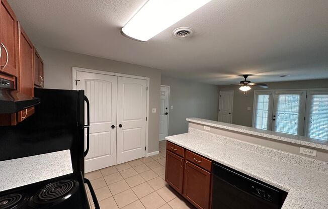 1 bed, 1 bath, 785 sqft, $1,295, Unit 4820 # 201