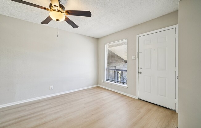 Studio, 1 bath, 483 sqft, $600