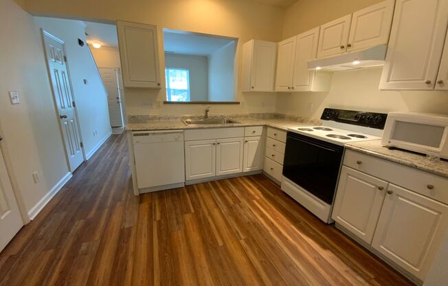 Updated 2 bedroom in fantastic location near Duke Med Center, on busline & convenient to many local amenities!