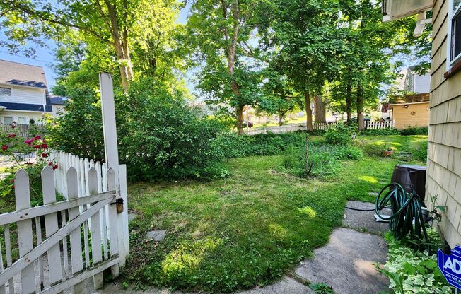 3 bd 1 ba House | Charlotte | Off street Parking | Garage | In unit laundry
