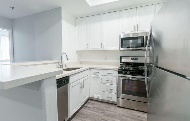 2 beds, 2 baths, 1,200 sqft, $3,298, Unit 113