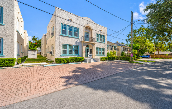 Charming Renovated 1BR/1BA located Steps Away from Bayshore Blvd.