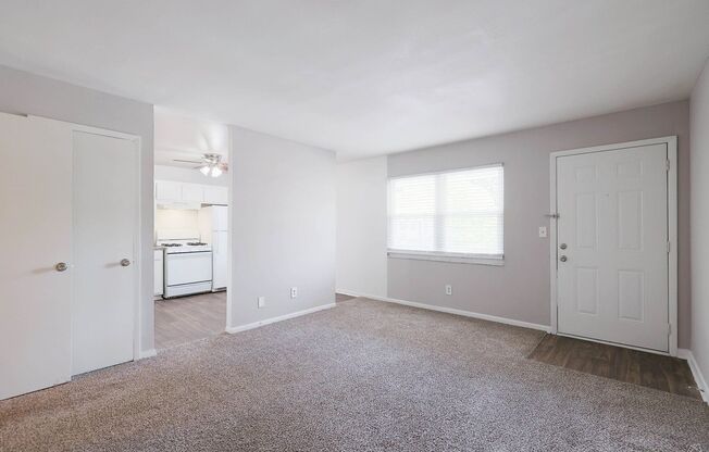 2 beds, 1 bath, 816 sqft, $1,245, Unit 2194-09