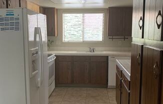 1201 Searchlite Court