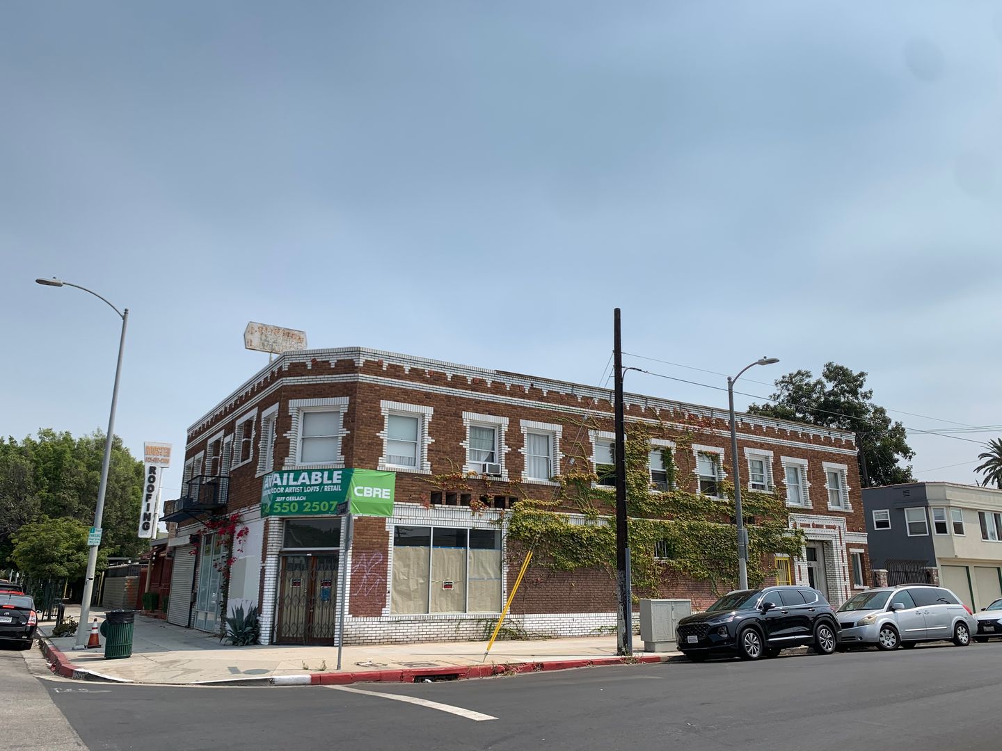 Charming Living in Historic West Adams at 1906 Cimarron Street