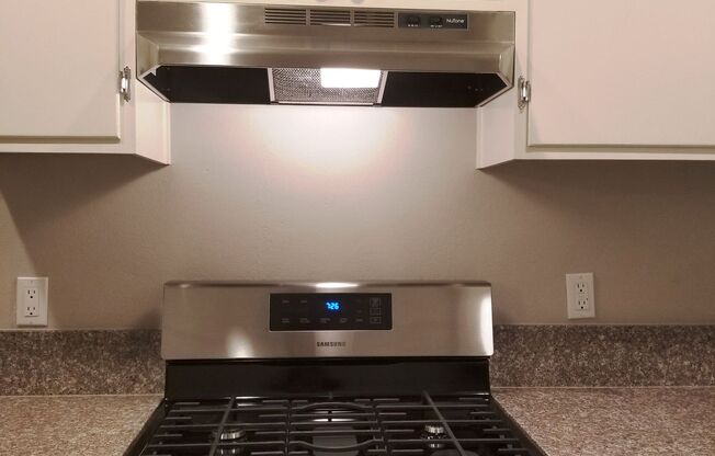 2443 Palm Place 1 Bed1 Bath $1775