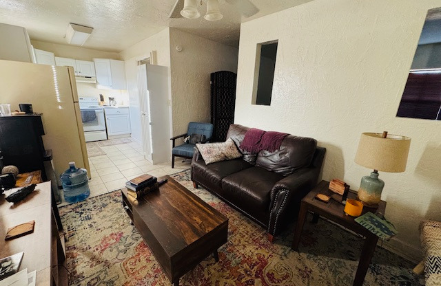 113 NE LINCOLN CIR N