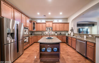 2681 E HAMPTON Lane